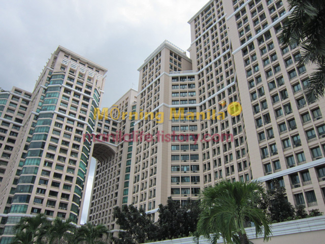 Manila Ortigas Renaissance Condo 001.jpg